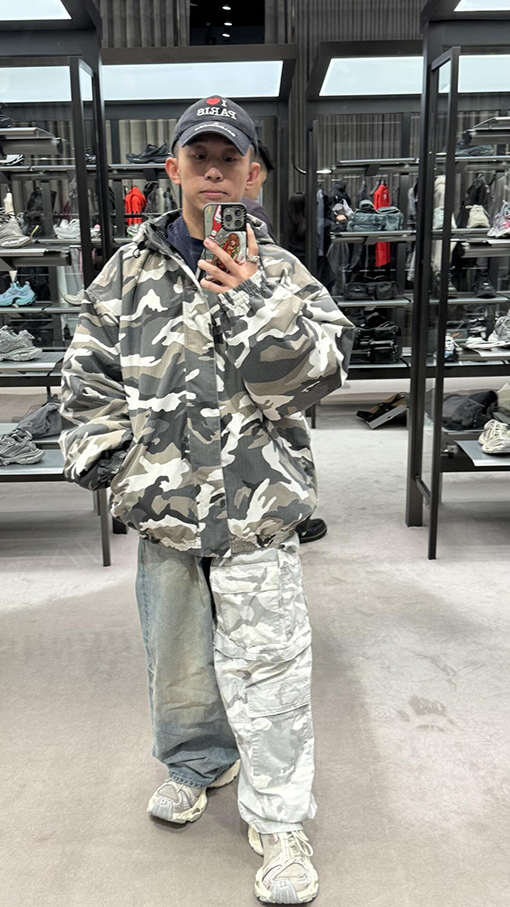 バレンシアガ Balenciaga カモフラージュスキーシリーズフライトジャケット