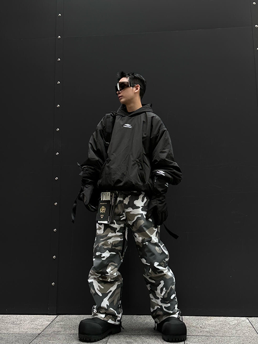 バレンシアガ Balenciaga カモフラージュスキーシリーズスキーパンツ
