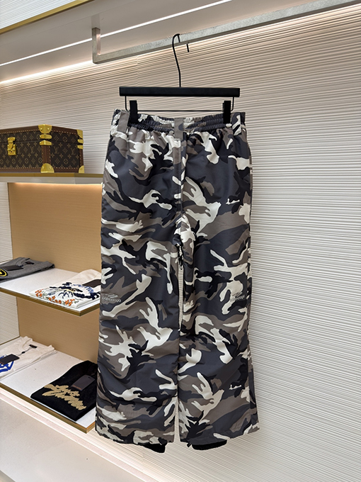 バレンシアガ Balenciaga カモフラージュスキーシリーズスキーパンツ