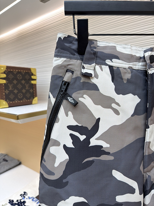 バレンシアガ Balenciaga カモフラージュスキーシリーズスキーパンツ