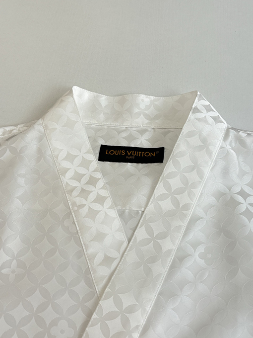 ルイヴィトン Nigo コラボレーションコレクション ポプリンVネックロングスリーブシャツ