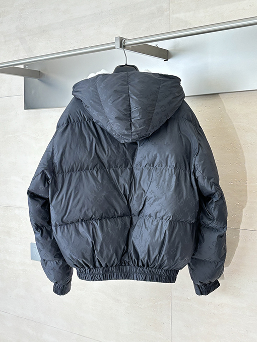 ルイヴィトン スキーシリーズ オールオーバージャカードラムウールフード付きコットンジャケット