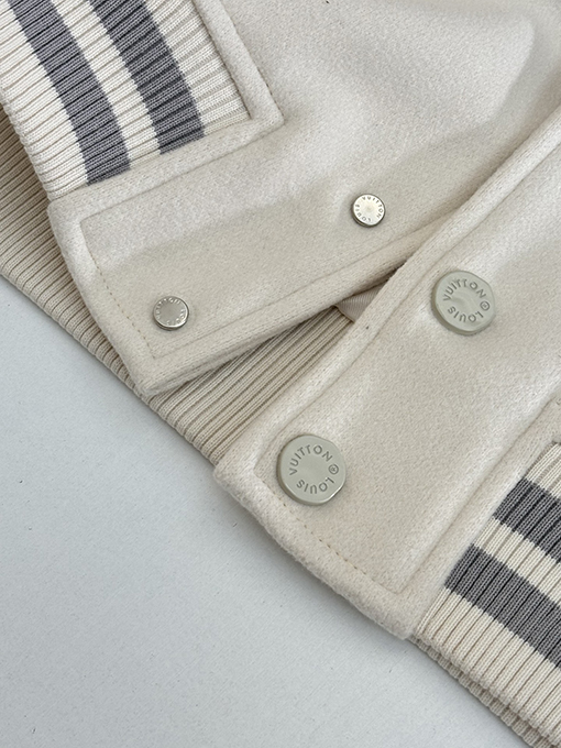 ルイヴィトンコピー バッグスバニーの刺繍りタオルウールベースボールジャケット