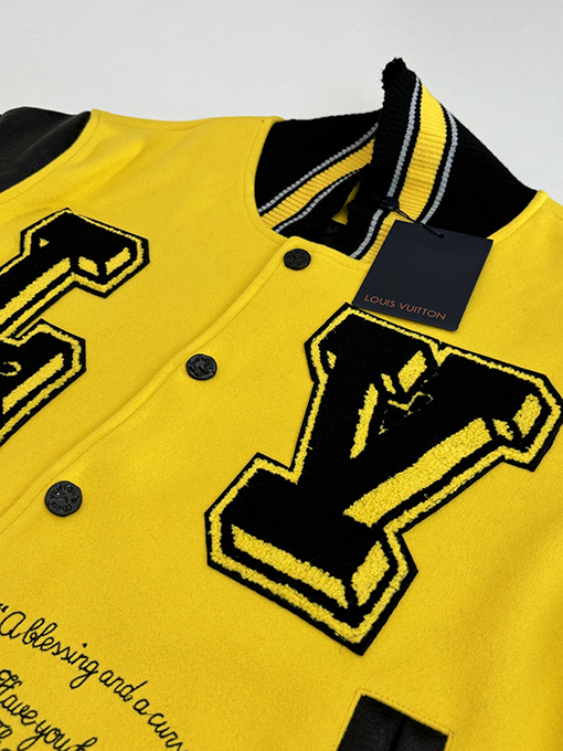 ルイヴィトン ブラックパンサーのモノグラム入りベースボールジャケット