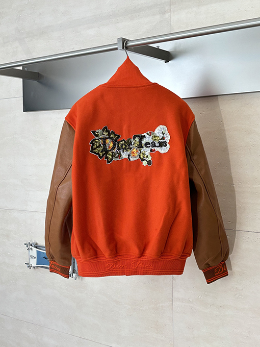 ディオール Tears コラボレーションのヘビーデューティー刺繍ビーズアップリケ刺繍ウール＆レザーベースボールジャケット