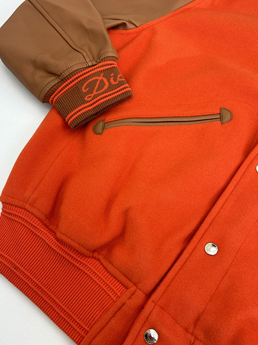 ディオール Tears コラボレーションのヘビーデューティー刺繍ビーズアップリケ刺繍ウール＆レザーベースボールジャケット