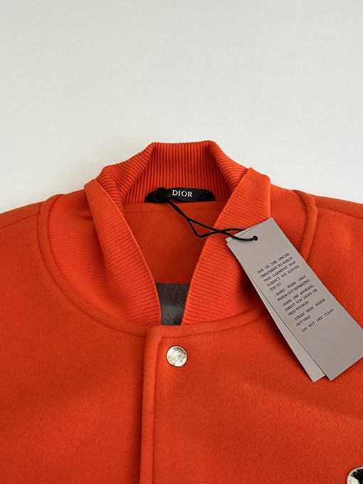 ディオール Tears コラボレーションのヘビーデューティー刺繍ビーズアップリケ刺繍ウール＆レザーベースボールジャケット