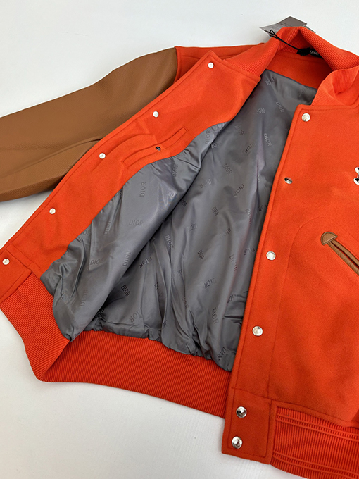 ディオール Tears コラボレーションのヘビーデューティー刺繍ビーズアップリケ刺繍ウール＆レザーベースボールジャケット