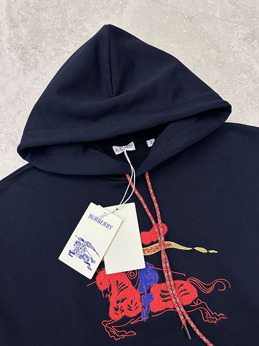 バーバリースーパーコピー 乗馬をテーマにした厚のフード付きスウェットシャツ