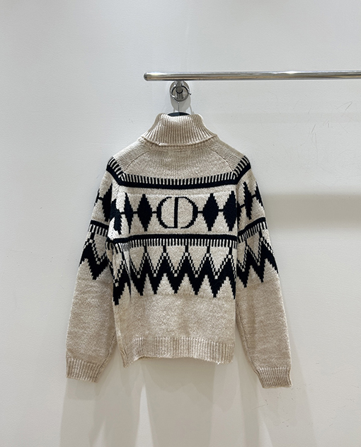 ディオール ダイヤモンド柄ニットタートルネックセーター