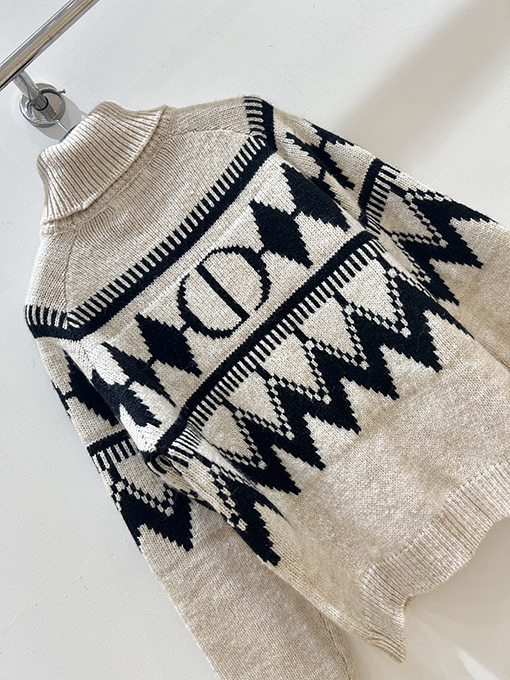 ディオール ダイヤモンド柄ニットタートルネックセーター