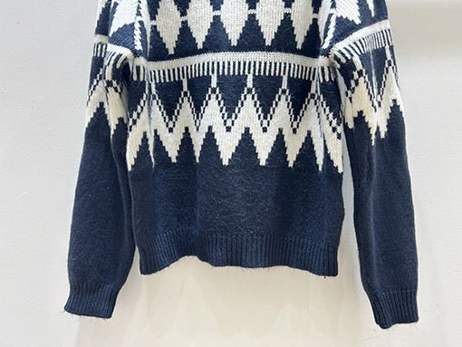 ディオール ダイヤモンド柄ニットタートルネックセーター