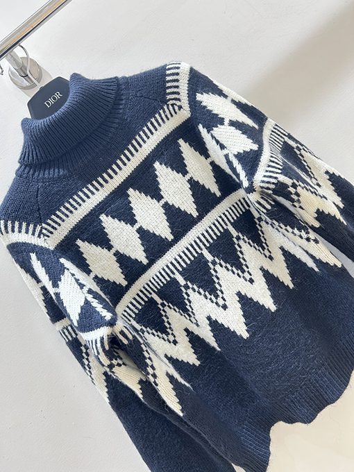 ディオール ダイヤモンド柄ニットタートルネックセーター