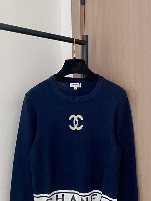 シャネル ロゴ柄長袖ニットセーター