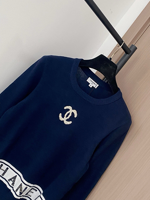 シャネル ロゴ柄長袖ニットセーター