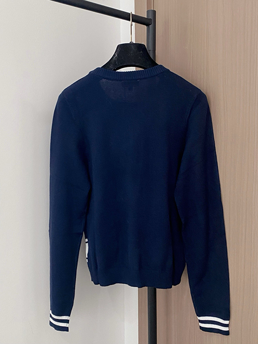 シャネル ロゴ柄長袖ニットセーター