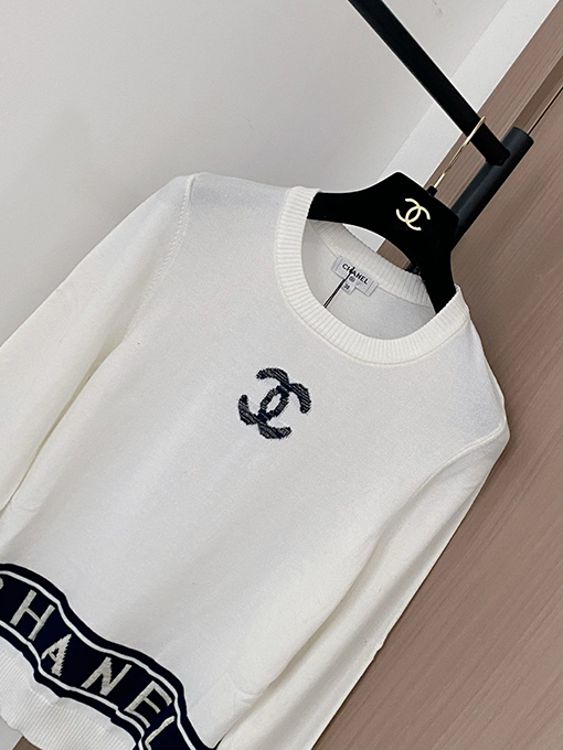 シャネル ロゴ柄長袖ニットセーター