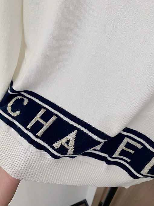 シャネル ロゴ柄長袖ニットセーター