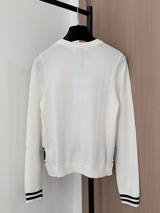 シャネル ロゴ柄長袖ニットセーター