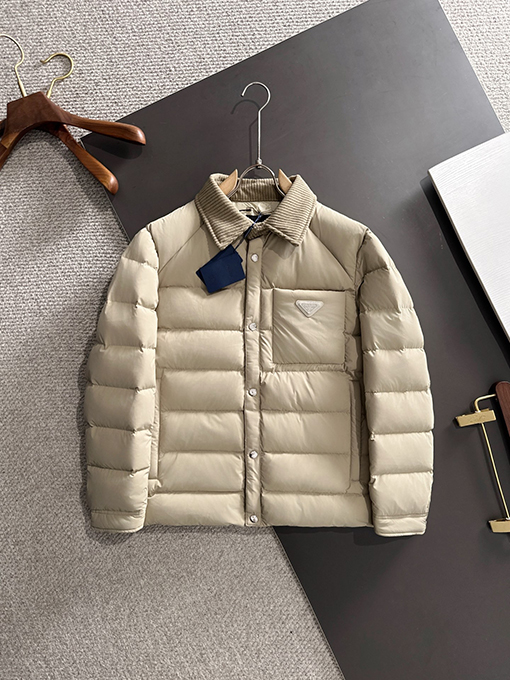 プラダコピー 新しいパーカーダウンジャケット