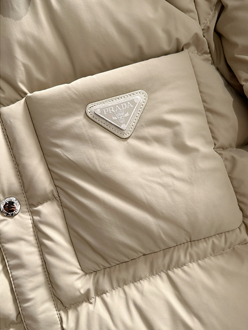 プラダコピー 新しいパーカーダウンジャケット