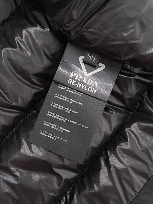 プラダコピー 新しいパーカーダウンジャケット