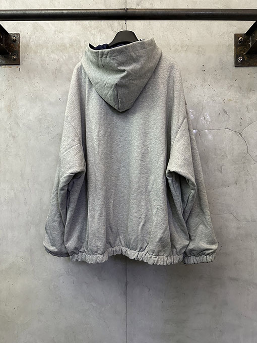 バレンシアガ グレーブルーのリバーシブル長袖ジップアップジャケット