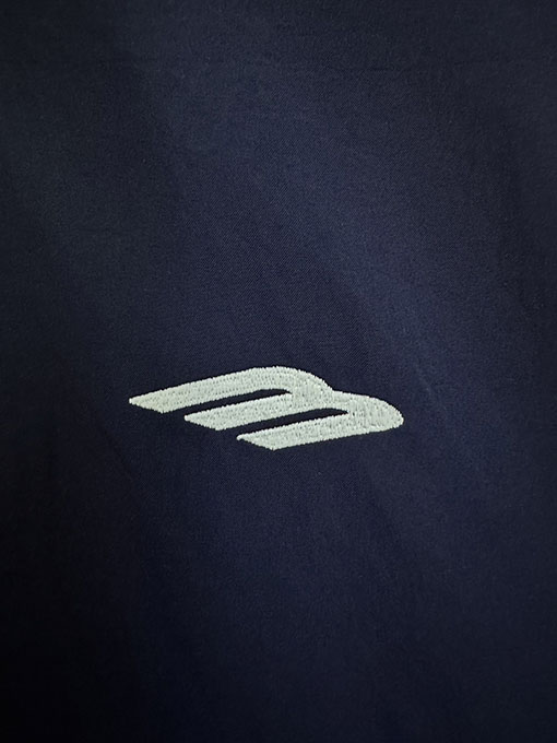 バレンシアガ グレーブルーのリバーシブル長袖ジップアップジャケット