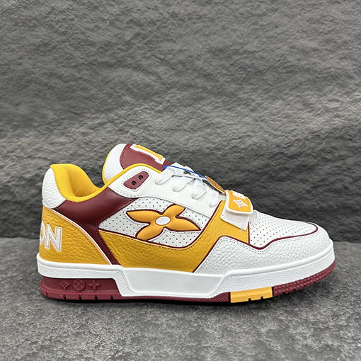 ルイヴィトン LV Trainer パンチングの牛革スニーカー