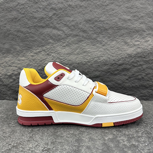 ルイヴィトン LV Trainer パンチングの牛革スニーカー