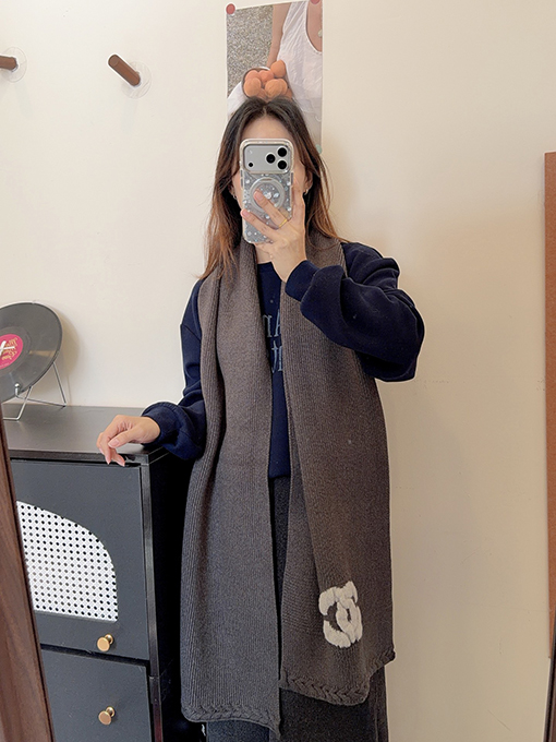 シャネルスーパーコピー 新しい刺繍入りカシミアニットスカーフ