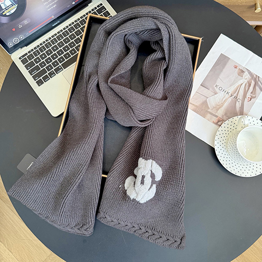 シャネルスーパーコピー 新しい刺繍入りカシミアニットスカーフ