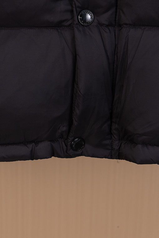 バーバリーコピー 取り外し可能な袖付きフード付きダウンジャケット