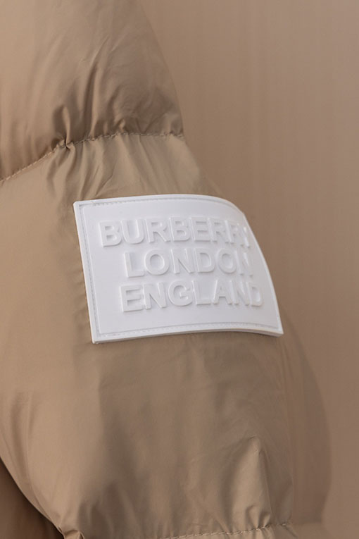 バーバリーコピー 取り外し可能な袖付きフード付きダウンジャケット