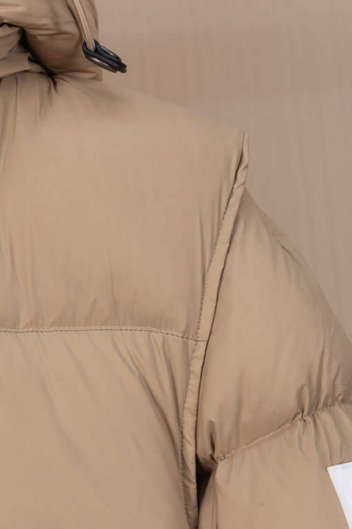 バーバリーコピー 取り外し可能な袖付きフード付きダウンジャケット