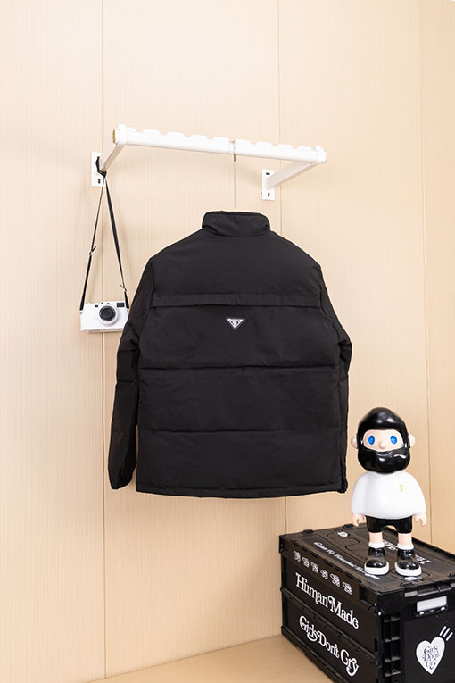 プラダ 新しいスタンドカラーコットンコート