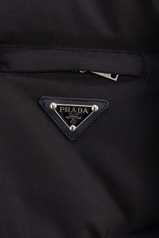 プラダ 新しいスタンドカラーコットンコート