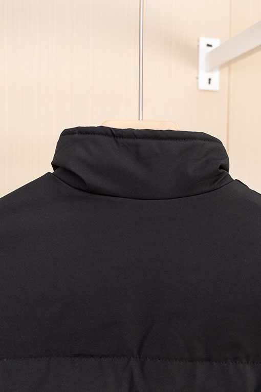 プラダ 新しいスタンドカラーコットンコート