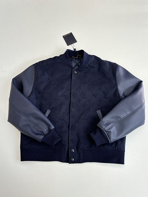 ルイヴィトン エンボスの全面プリントパッチワークベースボールジャケット