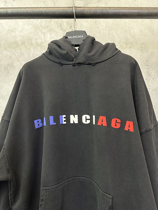 バレンシアガスーパーコピー Balenciaga グラデーションレタープリントパーカー