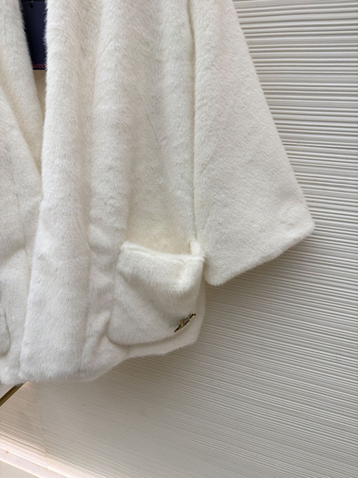 ルイヴィトンコピー Nigo コラボミンクファーVネックファーコート