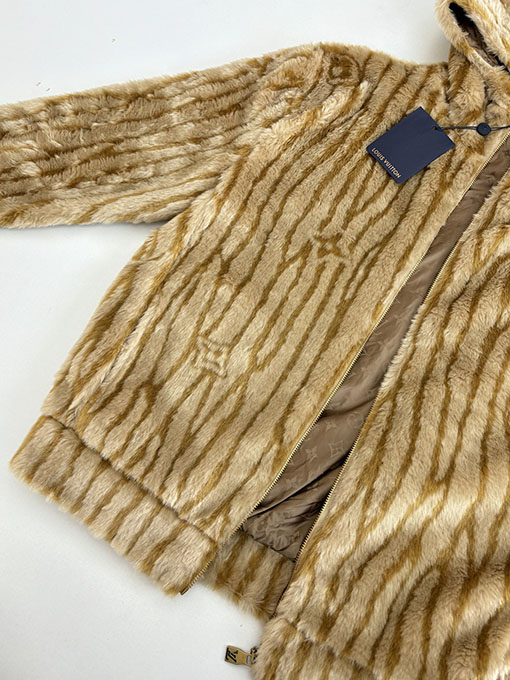 ルイヴィトン Ski スキーシリーズ レターストライプ ジャカード ファー フード付きジャケット