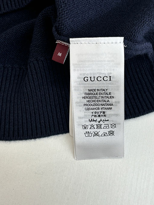 グッチ 無地カンガルーポケットレターロゴ刺繍ラウンドネックニットセーター