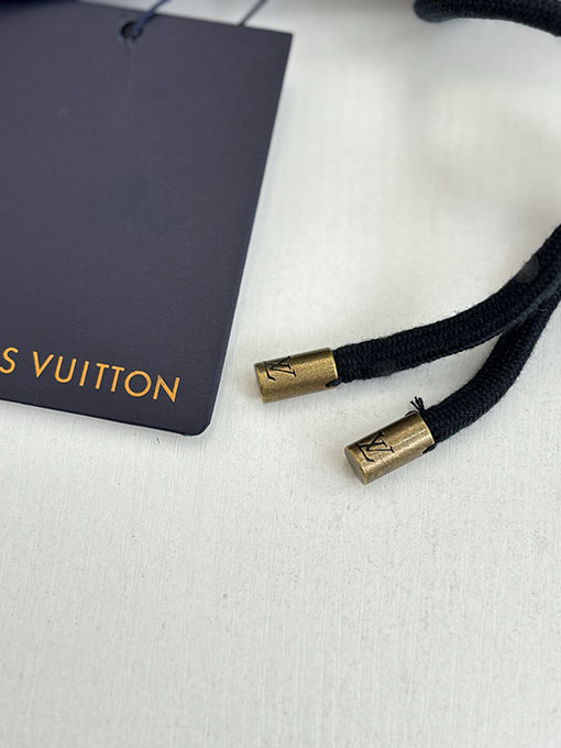 ルイヴィトンスーパーコピー 新モデル全面エンボスのポケット付きパンツ