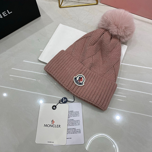 モンクレール 新しいボールニット帽