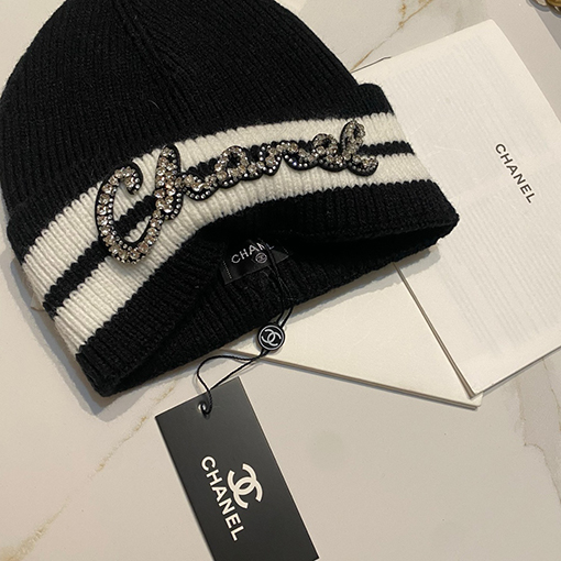 シャネルスーパーコピー クラシックなラインストーンニット帽