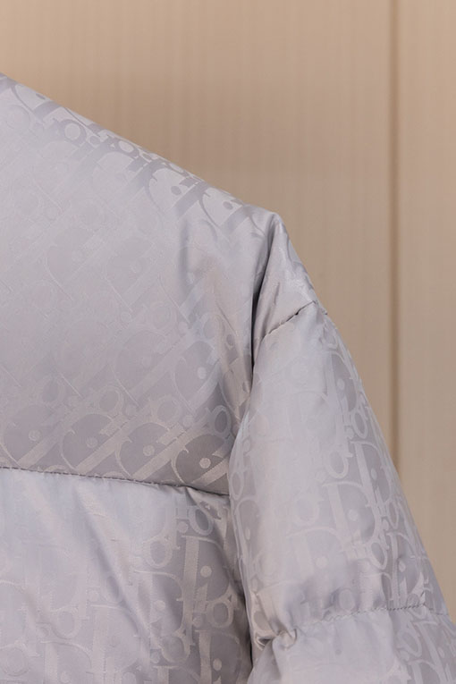 ディオールコピー 新しいランウェイスタイルのユニセックスダウンジャケット