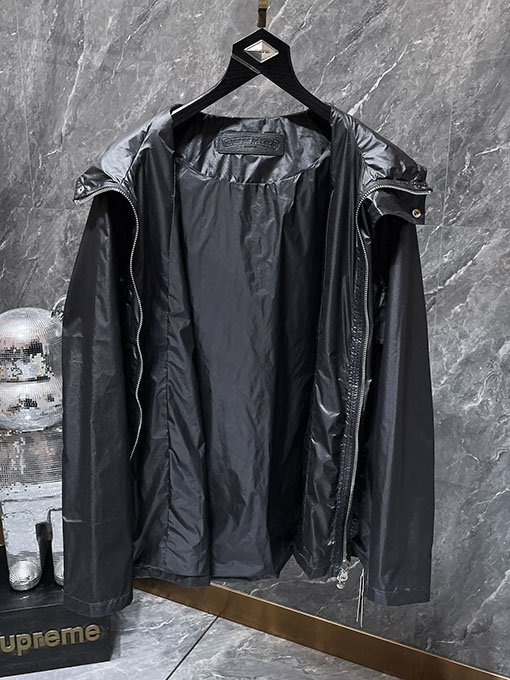 クロムハーツスーパーコピー クロスステッチのレザーとナイロンの二重ジャケット