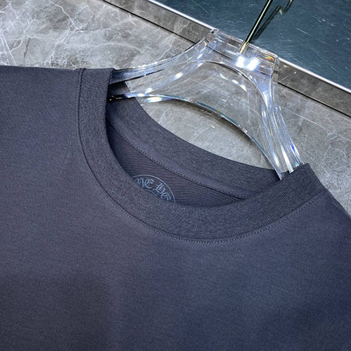 クロムハーツコピー クラシックなクロス柄の長袖シャツ