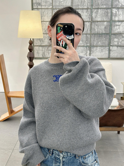 セリーヌ 新モデルジャカードニットウェア